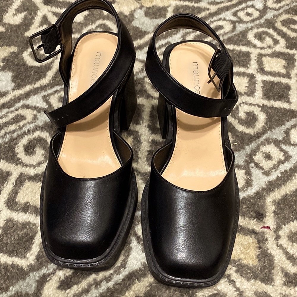 Maurice's Black Chunk MaryJane Platform